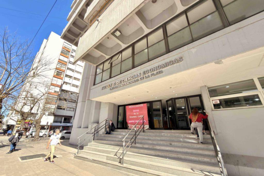 Sigue el paro de los docentes universitarios