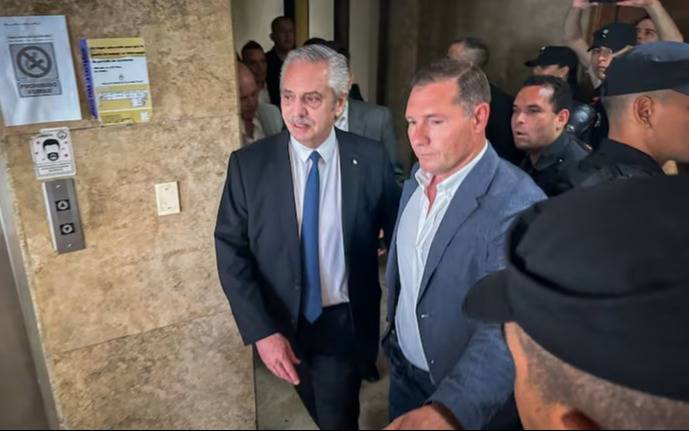 Alberto Fernández en Comodoro Py: qué dice la denuncia de la madre de Fabiola Yáñez en su contra