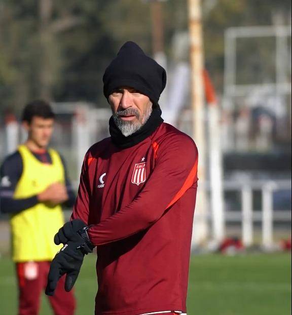 El Pincha busca el equipo antes del viaje