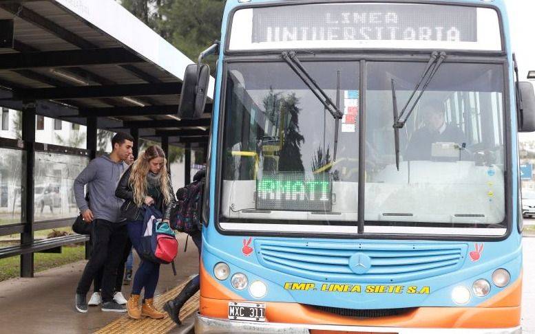 El Micro Universitario de La Plata amplía su recorrido: nuevos trayectos y horarios