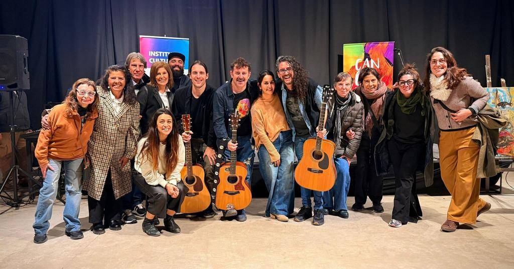 Nunca es tarde para aprender a tocar un instrumento: un desafío para adultos