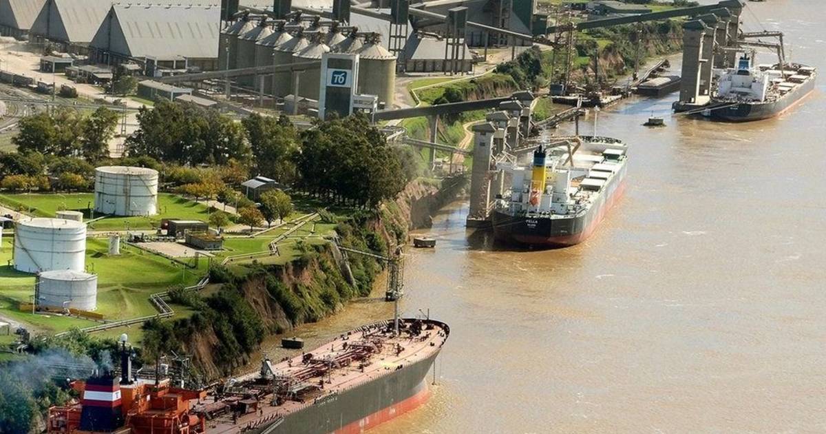 El Gobierno oficializó el acuerdo que destrabó el conflicto en los puertos y convocó al diálogo | El Dia
