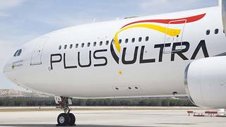Un avión que viajaba de Buenos Aires a Madrid aterrizó de emergencia en Brasil