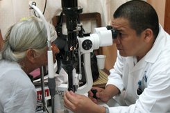 Chequeo oftalmológico gratuito para mayores de 60
