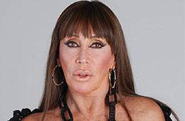 Moria atendió a Carmen y a Reina