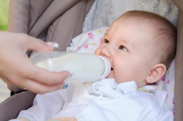 Uno de cada 20 bebés muestra alergia a la leche