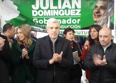 Domínguez cierra filas con candidatos del FpV