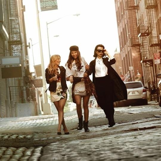 El creador de “Sex and the City” vuelve al glamour neoyorkino   y a la adolescencia tardía