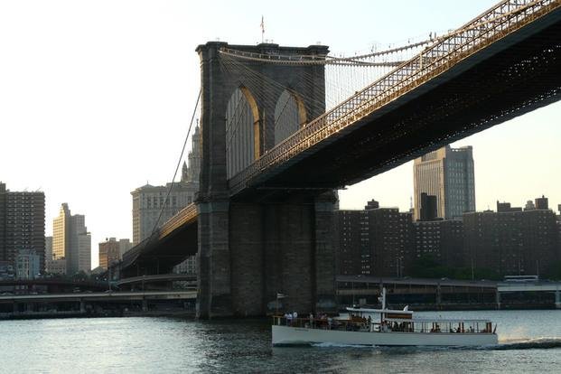 Brooklyn: detuvieron a un argentino que intentó subirse a los cables del puente