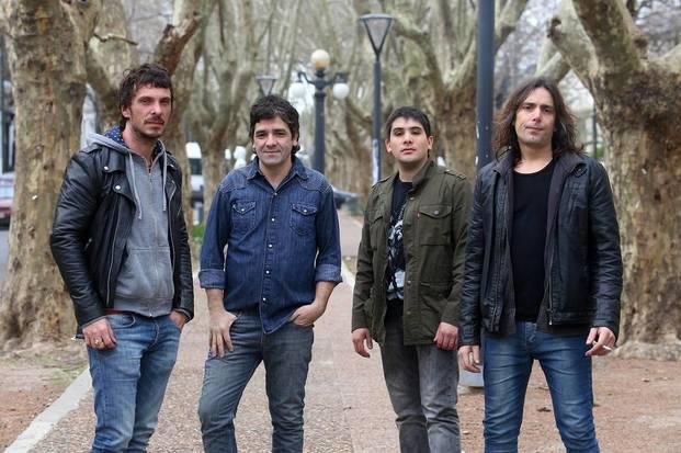 Dejar todo  por la aventura del rock