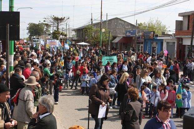 Lisandro Olmos: una localidad que crece y celebra