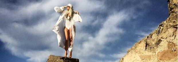 Yasmina Rossi, la top model de 59 años que deslumbra en el mundo de la moda