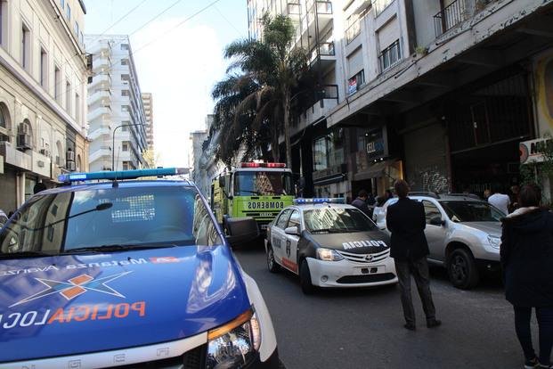 Revuelo en pleno centro por un incendio en un piso nueve