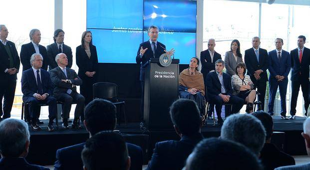 El Gobierno pierde margen de maniobra y busca nuevos acuerdos