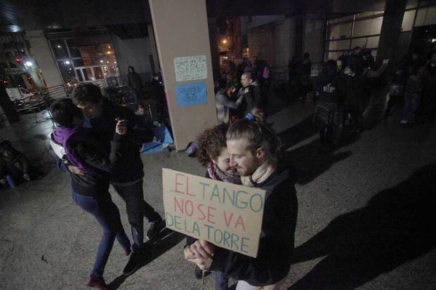 El tango resiste en la Torre 1