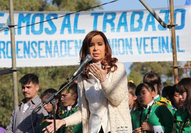 Reiteran el pedido de indagatoria a Cristina por la obra pública