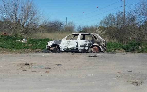 Advierten por "cementerio de autos
quemados" en 155 y 90