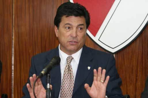 Procesan a Passarella y otros ex dirigentes