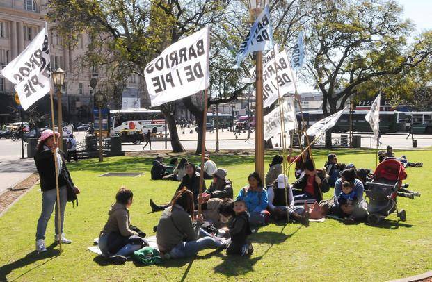 Barrios de Pie instaló ollas populares como protesta