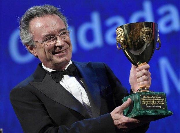 Oscar Martínez, un “Ciudadano Ilustre” premiado en Venecia