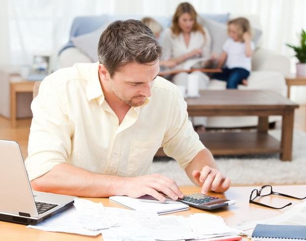 El pago de servicios ya absorbe más   del 25 por ciento del ingreso familiar
