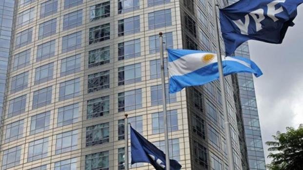 Afirman que el mercado de combustibles será "totalmente libre" y habrá que "importar gas"
