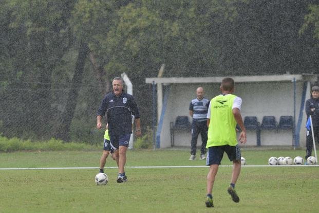 El Lobo comenzó a entrenarse en lo que será una semana larga