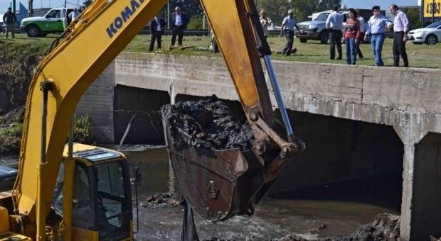 Proyecto busca que se integre a los vecinos en el control de las obras publicas