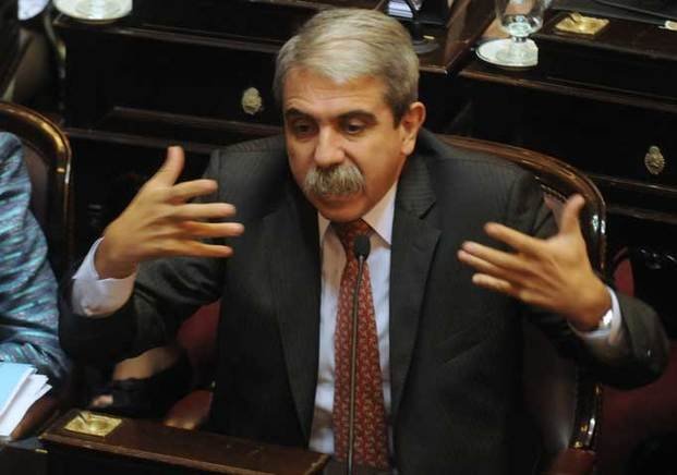 Piden el juicio oral para Aníbal Fernández