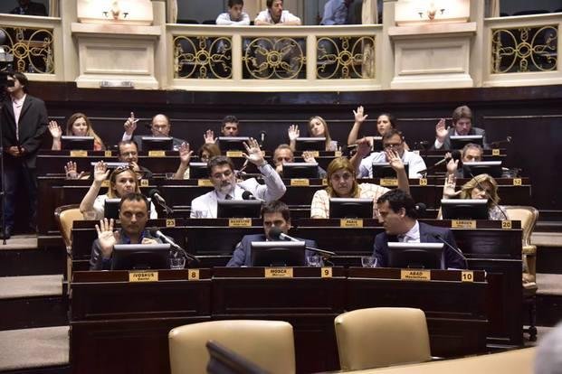 Acuerdo para sancionar la adhesión al blanqueo