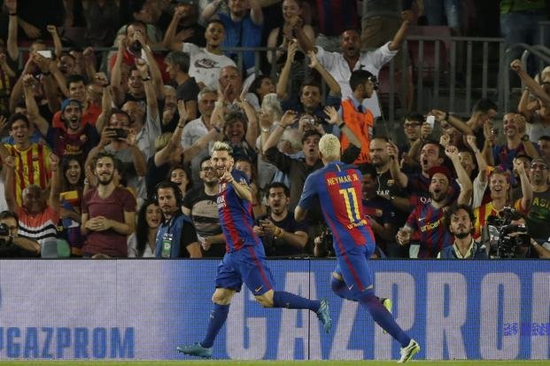 Triplete de Messi en la goleada del Barsa al Celtic