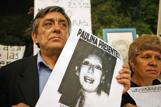 Por un femicidio, van a juicio cinco ex funcionarios tucumanos