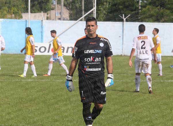 Sessa: "si me dan muchas fechas, dejo el fútbol"