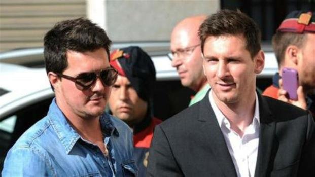 Por tenencia de armas, el hermano de Messi deberá dar clases de fútbol