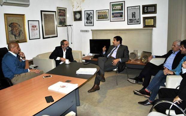 Verón les presentó el Balance a ex presidentes
