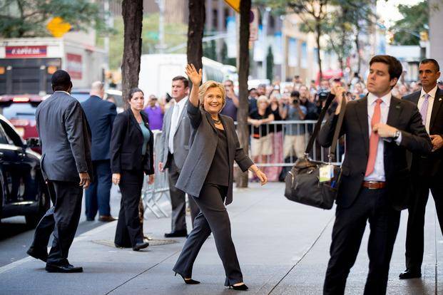 Hillary relanza su campaña y habla del sobrepeso de Trump