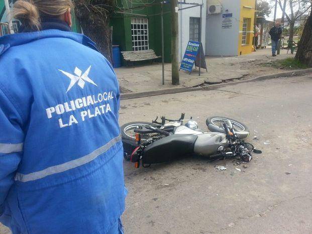 Chocó “La Bruja” Verón en Villa Elisa