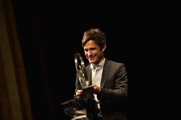 Gael García Bernal recibió un premio por su trayectoria en el Festival de San Sebastián