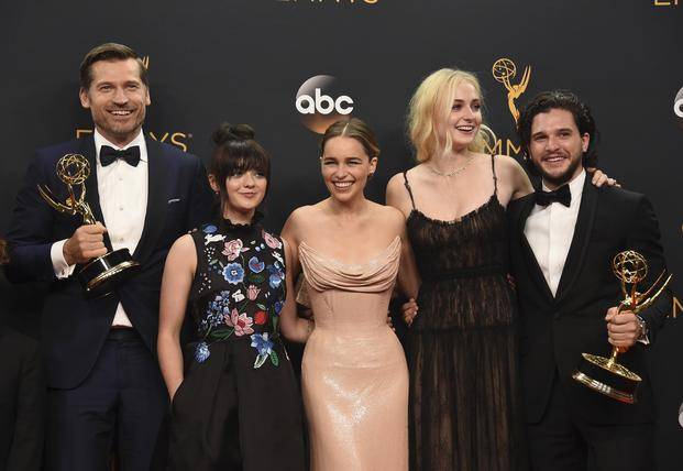 "Game of Thrones" arrasó en la 
entrega de los premios Emmy