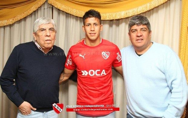 El Rojo presentó a Meza