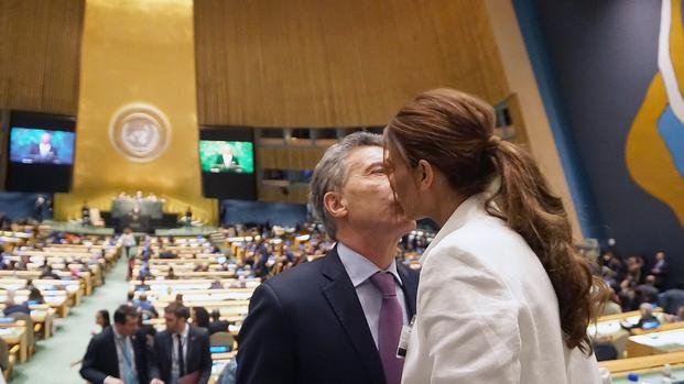 Un beso antes del debut