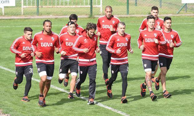 Gallardo definirá hoy si Casco está en condiciones de jugar