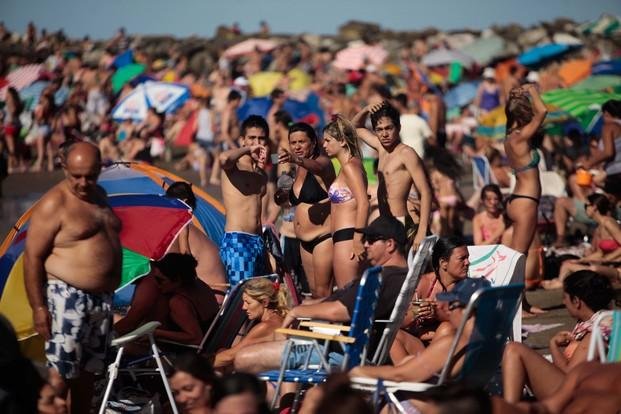 Lanzarán una tarjeta para descuento en la Costa