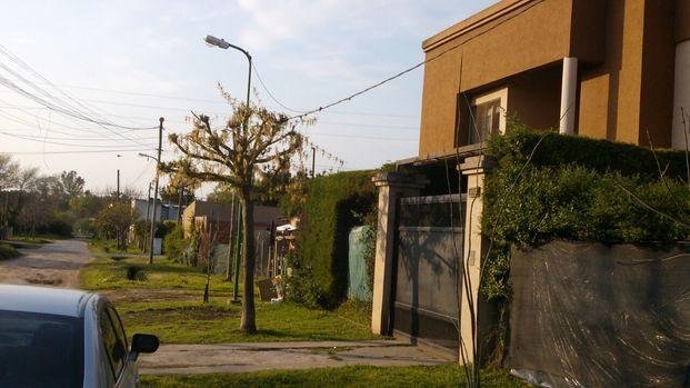 Sin iluminación en la vía pública en sector de
Villa Elisa: "Es una boca de lobo"