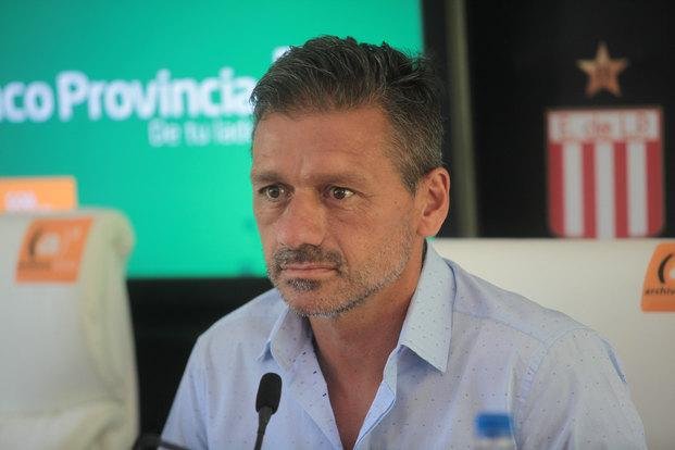 Vivas no soltó prenda