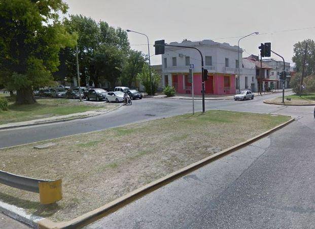 Murió un hombre golpeado en 120 y 38