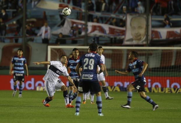 Sin descanso, el Lobo empieza a preparar el clásico del domingo