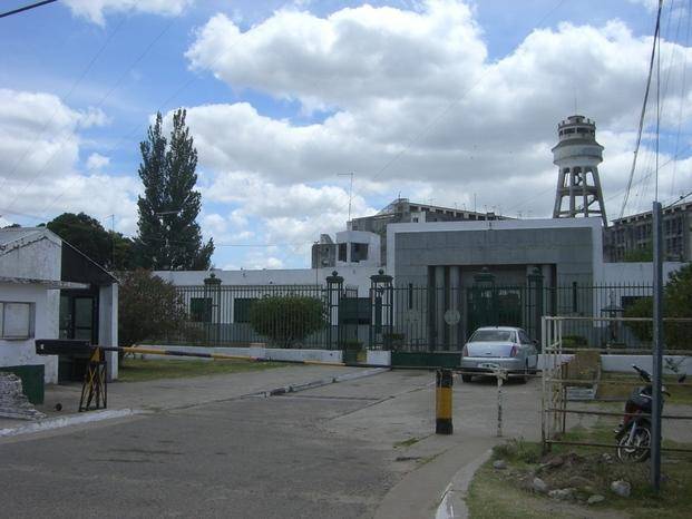 Olmos: se entregaron otros tres penitenciarios