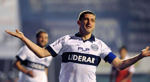 Licht: "Jugamos de local y hay que ganar para darle una alegría a la gente"