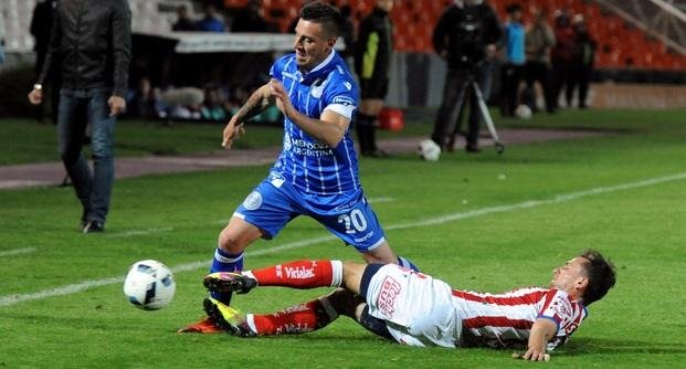 En Mendoza, el Tomba venció al Tatengue por 2 a 1